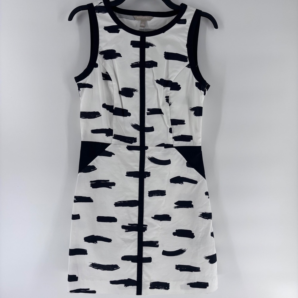 Banana Republic Dress Womens 4 White Black Brushstroke Cutout Back NWT Sheath